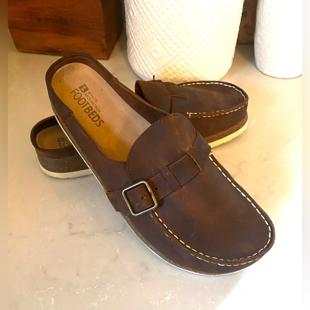 White Mountain Footbeds Leather Mule